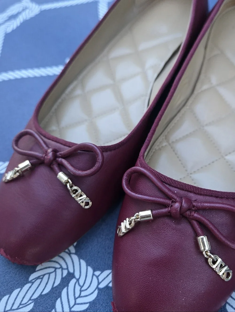 Michael Kors Nori Flex Flat Mulberry/Wine/Dark Red MK Ballet Flats Bow Charm 7.5
